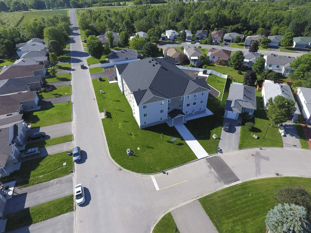 Multi-Unit Project: Decaria Boulevard